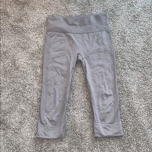 Gray lululemon Capri leggings